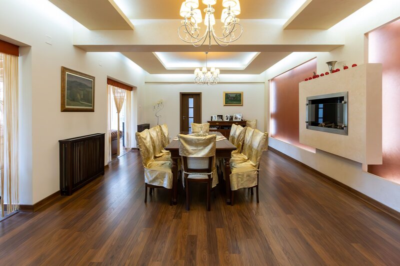 Bacau, proprietate exclusivista ultracentrala, eleganta, spatiu si rafinament.